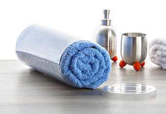 TOWEL WITH
EMBROIDERY