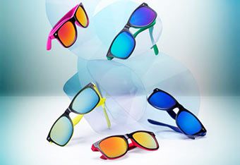 SUNGLASSES
WITH PRINT