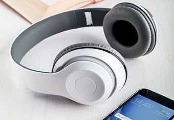 EARPHONES
WITH PRINT