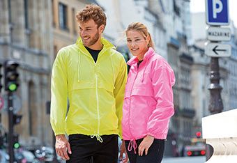 WINDBREAKER
WITH PRINT